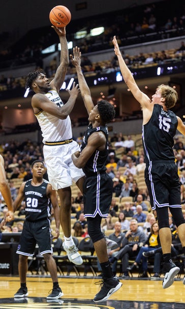 Missouri wins opener over Central Arkansas 68-55